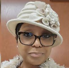 Gardening outfit of the day with vintage hat