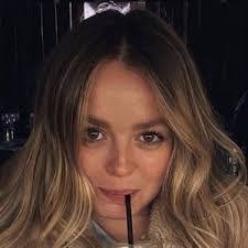 Isabella Hammond's Instagram, Twitter & Facebook