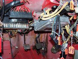 All to often i've seen the connector pins making a bad connection. Picture Of Dme Location For 1984 944 Rennlist Porsche Discussion Forums