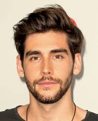 Hier findest du dein lieblingsmerch! Alvaro Soler January 9 Sending Very Happy Birthday Wishes All The Best Herrenfrisuren Schone Menschen Portrat Ideen