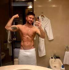 Successful sergio gets ate and plumbed by 2 honeys. Eurovision 2019 Sergey Lazarev Shows Bulge Ahead Of The Final And Other Social Media Stories