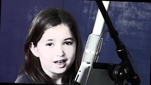 Evie Dolan Sings