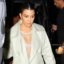 Kourtney mary kardashian (born april 18, 1979) is an american media personality, socialite, and model. Kourtney Kardashian Is Like A Second Mother To Travis Barker S Teenage Daughter Entertainment Thereporteronline Com