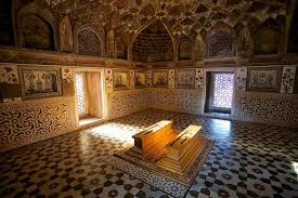 There are many rooms in the fort or tomb, these are supposedly kept closed since the time of shah jahan. Taj Mahal Mystery Behind The Sealed Doors Steemkr
