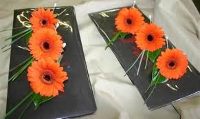 Buttonholes Wedding Flowers Roses Are Red Diy Wedding Flowers Flower Bouquet Wedding Neutral Wedding Flowers