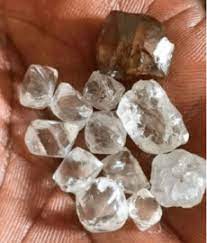 Dengan diamond, sobat dapat memiliki skin keren dan terbaik. P Bywgarukz0nm