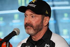 Husqvarna confirms departure of team manager Hewitt