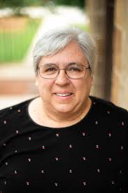 Ann Henning's Instagram, Twitter & Facebook