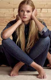 Then he got an emergency call from his boss and had to go into work asap. Pin On Gabriella Wilde