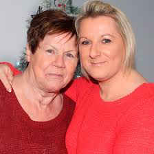 Bride switches wedding date so seriously-ill mother could see her walk down  the aisle