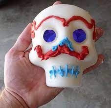 Calaveras Or Mexican Sugar Skulls For El Dia De Los Muertos Without Meringue Powder Sugar Skull Diy Sugar Skull Mexican Sugar Skull