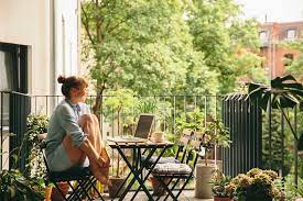 How to make an apartment balcony garden. Questions To Ask Before Starting A Garden Balcony