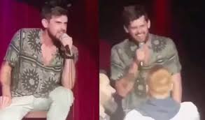 Comedian alex 'shooter' williamson was almost glassed during a set in adelaide. Comedy Gig Turns Nasty News 2020 Chortle The Uk Comedy Guide
