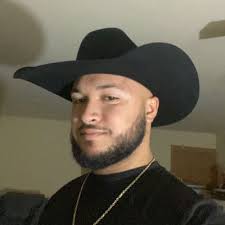 Katrina Lanning (@famouss_kitty)