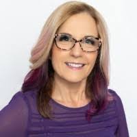 Debbie Plourde's Instagram, Twitter & Facebook