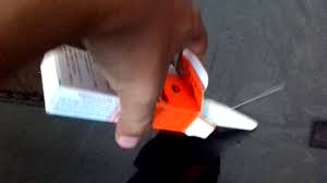 Termasuk ketika lem tersebut digunakan, suhu lingkungan membuat lem dapat menempel pada objek yang diberi lem. Review Lem G Atau Lem Korea Youtube