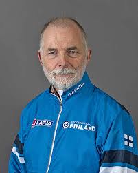 NUORI JA MENESTYNYT PRACTICAL- AMPUJA