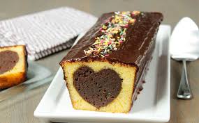 Bizcocho De Yogur Con Corazon Sorpresa De Chocolate En Nestle Cocina Recetas Nestlecocina Menuplanner Recetas Dulces Postres De Chocolate Pastel De Yogur