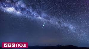 Khi đi ngang qua trái đất, sao chổi sẽ ma sát với không khí, khiến cho bề mặt băng giá của chúng tan rã dần và giải phóng nhiều mảnh tàn dư là các hạt. Kho Quan Sat MÆ°a Sao BÄƒng Ä'áº¹p Nháº¥t NÄƒm Youtube