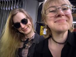 i hope i get to gay marry my gf someday