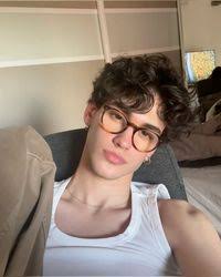 Jonathan Leal (joisstiven)