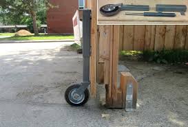 Charltons courtyard gates are all carefully hand assembled using traditional methods by. Gs 8 70 Industrial Gas Spring In Dream Role On Wooden Gate B2b Shop Ace Stossdampfer Gmbh