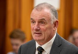 Tie debate: Why some Tauranga professionals still wear them, and others  don't miss them