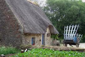 Maison A Toit De Chaume Poul Fetan Morbihan Brittany Toit De Chaume Maison Photo De Maison