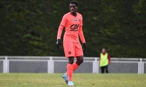 Kamara abdoulaye bayo (born 21 may 1985 in spain) is a professional footballer and a national of spain. Bvb Newsblog On Twitter Psg S 16 Year Old Midfielder Abdoulaye Kamara Has Reached An Agreement With Borussia Dortmund He Will Either Join Borussia Dortmund This Summer Or Next Season 2022 When His Contract