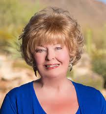 LHM Luxury Specialist Diane Denton