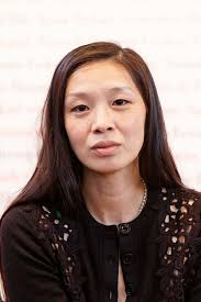 Mara Lee's Instagram, Twitter & Facebook