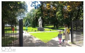 În acest an, copiii din oradea nu pot spune că nu vor avea ce face de 1 iunie. Statuia Lui Emanuil Gojdu Va Fi Reamplasata In Parcul 1 Decembrie Din Oradea Uct Media
