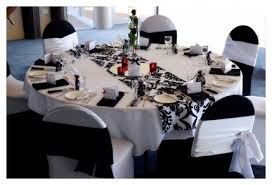 Black And White Wedding Table Decoration Ideas Black And White With Red Accent Wedding Table Decorations Black And White Wedding Decor Black And White Decor White Wedding Decorations Black And White Theme