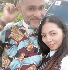 Kehidupan pelakon aman graseka akan lebih bermakna lagi selepas ini apabila pelakon itu mengakhiri zaman dudanya dengan memilih model dan pelakon baharu, reena areena, 29, sebagai teman hidupnya. Hero Dan Junior Aman Graseka Waris Papa Hero Malaya Selepas Sebulan Isteri Aman Graseka Kongsi Wajah Anak My Cms