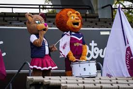 The first half started with racing's camille chat having to be replaced due to injury, before a maxime machenaud penalty and antoine gibert drop goal, either side of a reply from jalibert, saw them lead. Album Photo Bordeaux Begles Racing 92 Quinze Mondial