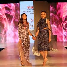 When we were showstopper✨ With my self designed garments💫🥂 . . . #design  #designer #selfdesigned #showstopper #fashion #fashionblogger #fashionshow  #fashionevent #instagood #viral #style #fashionstyle #explore  #fashioninfluencer #influencer ...