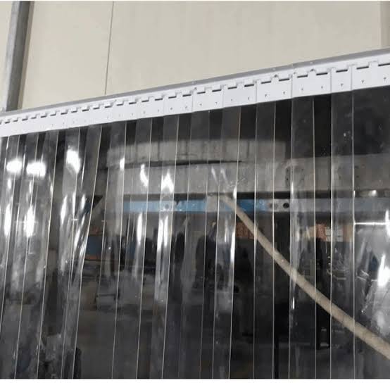 Rèm nhựa PVC trong suốt ngăn lạnh điều hòa - Ngăn thông phòng