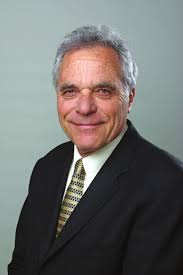 ON THE MOVE PEOPLE & COMPANIES