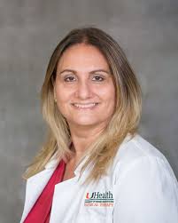 Eileen Garay's Instagram, Twitter & Facebook