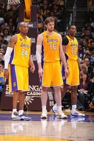 The warriors, meanwhile, were led by andre iguodala, who scored 23 points on 12 shots off the warriors defense is missing.again. 4 12 13 Lakers Vs Warriors Gallery Los Angeles Lakers Lakers Los Angeles Lakers Lakers Kobe Bryant