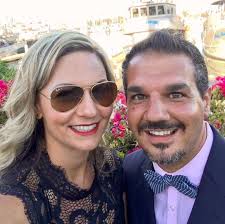 What kind of license is needed to rent a car and drive in Greece?