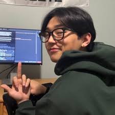 🚀 A genius who, at just 21 years old, grew an AI product to generate  $400,000 in monthly revenue in only two months.