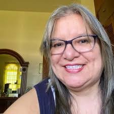 Diana Caban's Instagram, Twitter & Facebook