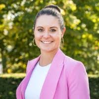 Vanessa Orlando's Instagram, Twitter & Facebook