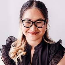 Helene Oconnor's Instagram, Twitter & Facebook