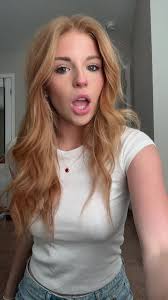 Caroline Dickson (@caroline.dickson)