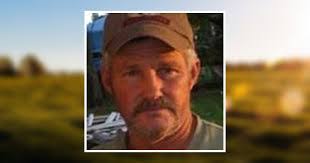 Chris Cumbee's Instagram, Twitter & Facebook