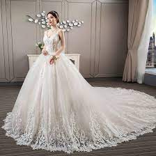 Traumhafte vintage brautkleider für kreative und selbstbewusste frauen, die ihre individuelle, natürliche seite zeigen wollen. Luxus Herrlich Ivory Creme Brautkleider Hochzeitskleider 2018 Ballkleid Spitze Applikationen Perlenstickerei Perle Strass Spaghettitrager Ruckenfreies Armellos