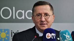 Son dakika lütfü türkkan haberlerini buradan takip edebilirsiniz. Lutfu Turkkan Turkiye De Su Anda Gidebileceginiz Tek Sosyal Etkinlik Akp Korona Kongreleridir