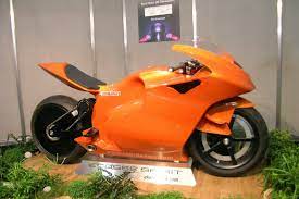 The eker design team has in one week produced a life size model of the new ecosse spirit es1 super bike. Marketrix Ecosse Es1 Superbike 3 6 Million Is The Most Facebook